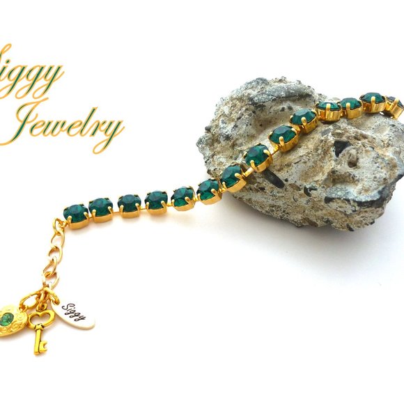 Emerald Green Tennis Bracelet made with Genuine Swarovski crystals Gold Finish - Picture 10 of 10